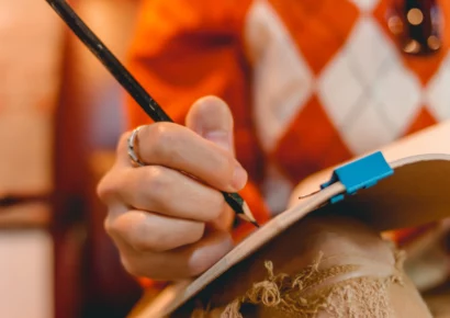 Life coaching and personal development training with mindfulness education for self-improvement.