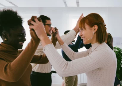 Life coaching and personal development training with mindfulness education for self-improvement.